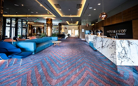 Courtyard by Marriott Sarajevo - Sarajevo - Lobby-Recepcija