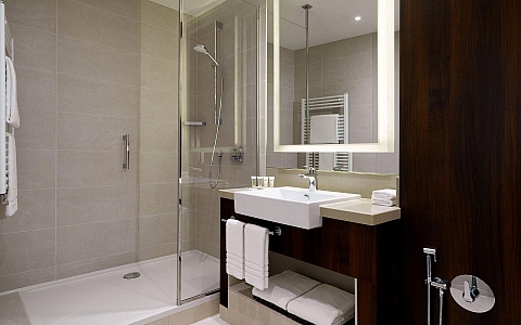 Courtyard by Marriott Sarajevo - Sarajevo - Sobe-Apartmani