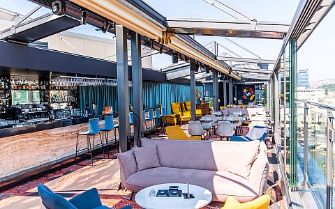 Courtyard by Marriott Sarajevo - Sarajevo - Restoran-Bar